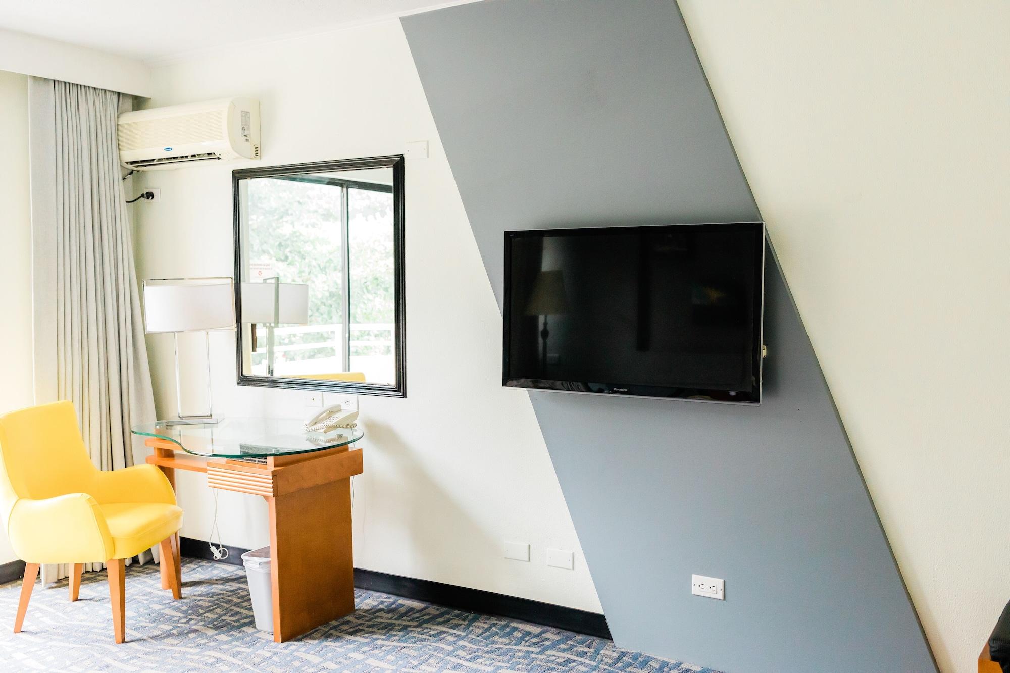 Century Hotel Garapan Exterior photo